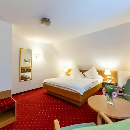 イン Landgasthof Adler 3*